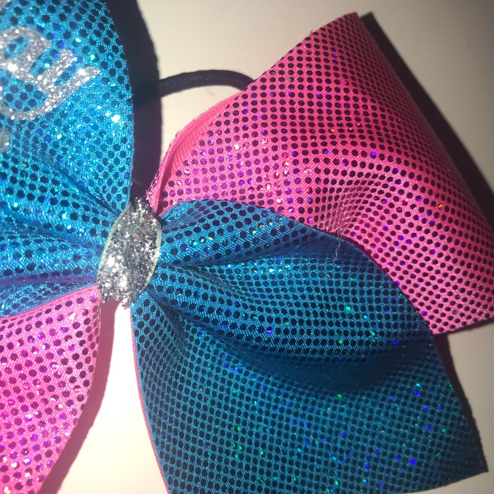 Cheer bow - Picture 4 of 4